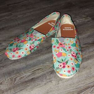 Groove Bags Corgi Flower Casual Shoes flats slip ons  Sz 9.5W  Sz 9.5 Wide